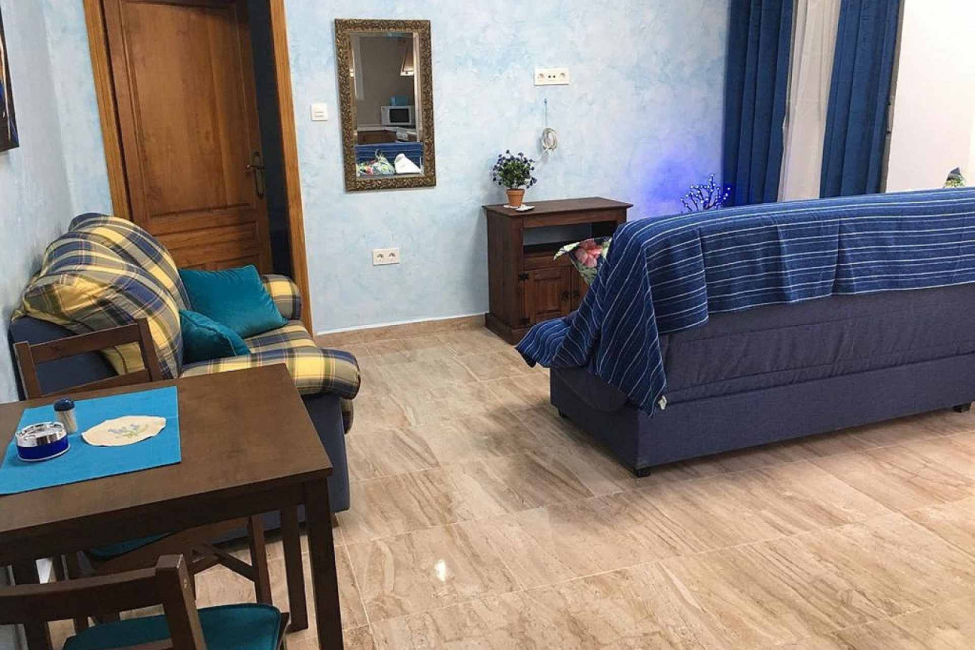 Revente - Local commercial -
Fortuna