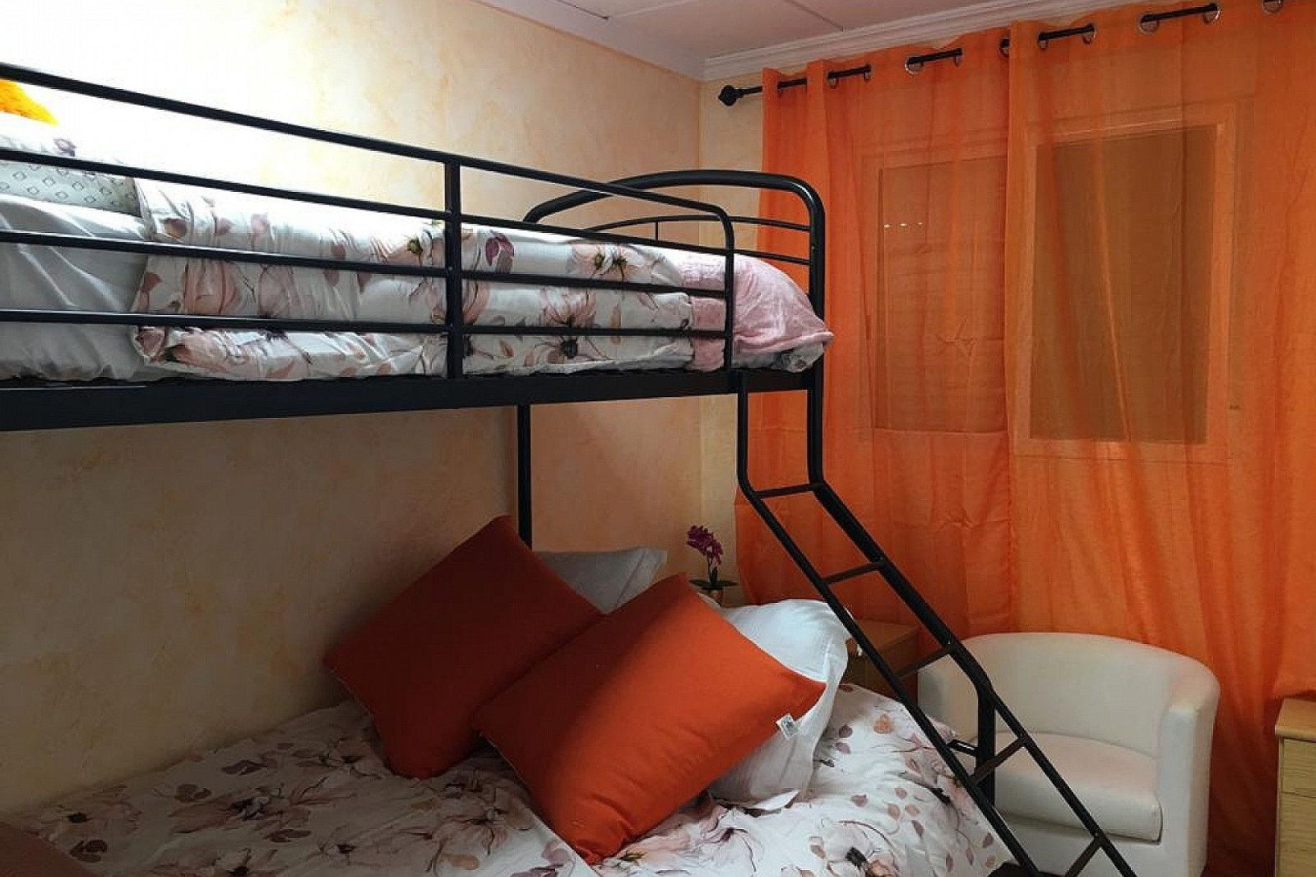 Revente - Local commercial -
Fortuna