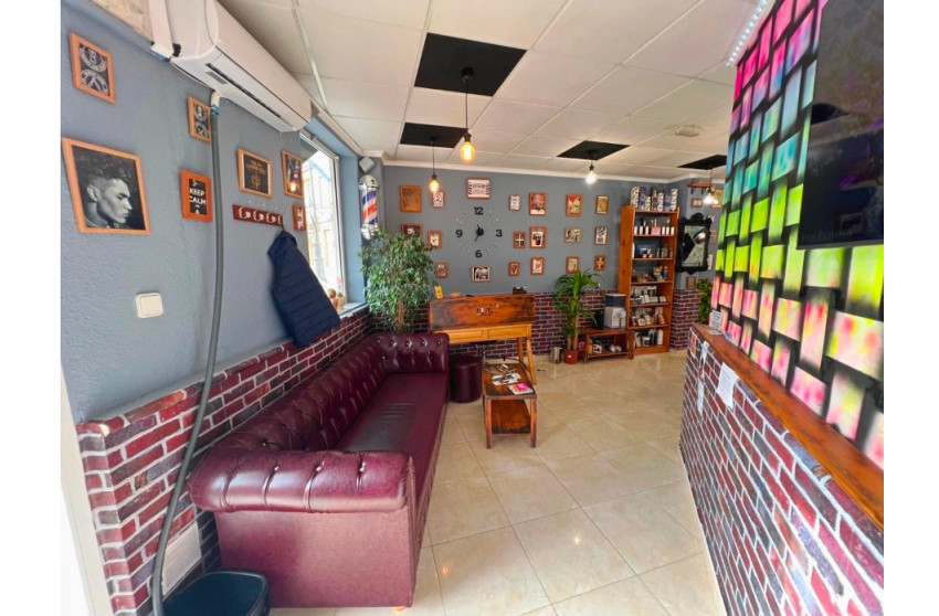 Revente - Local commercial -
Guardamar del Segura - Guardamar