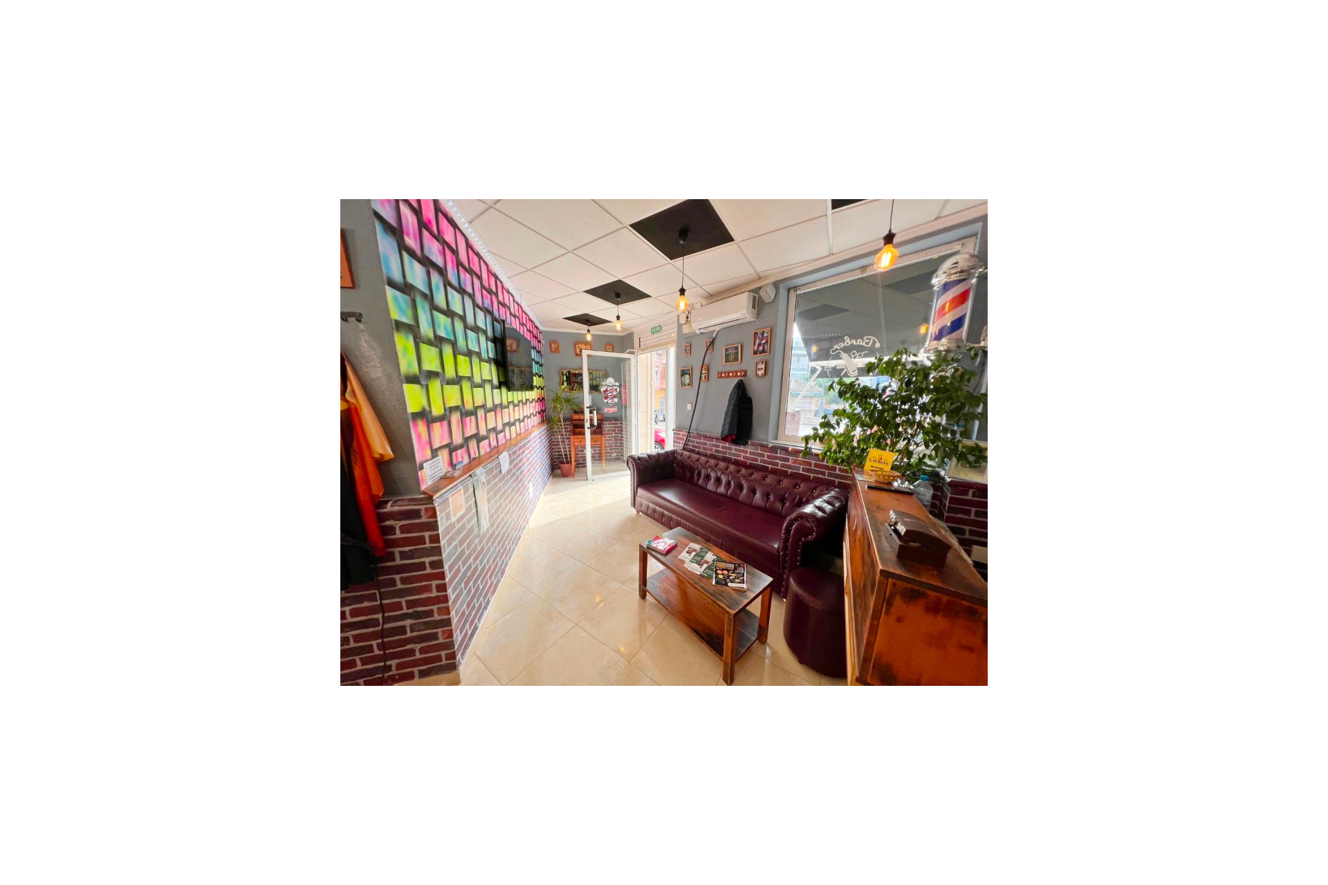 Revente - Local commercial -
Guardamar del Segura - Guardamar