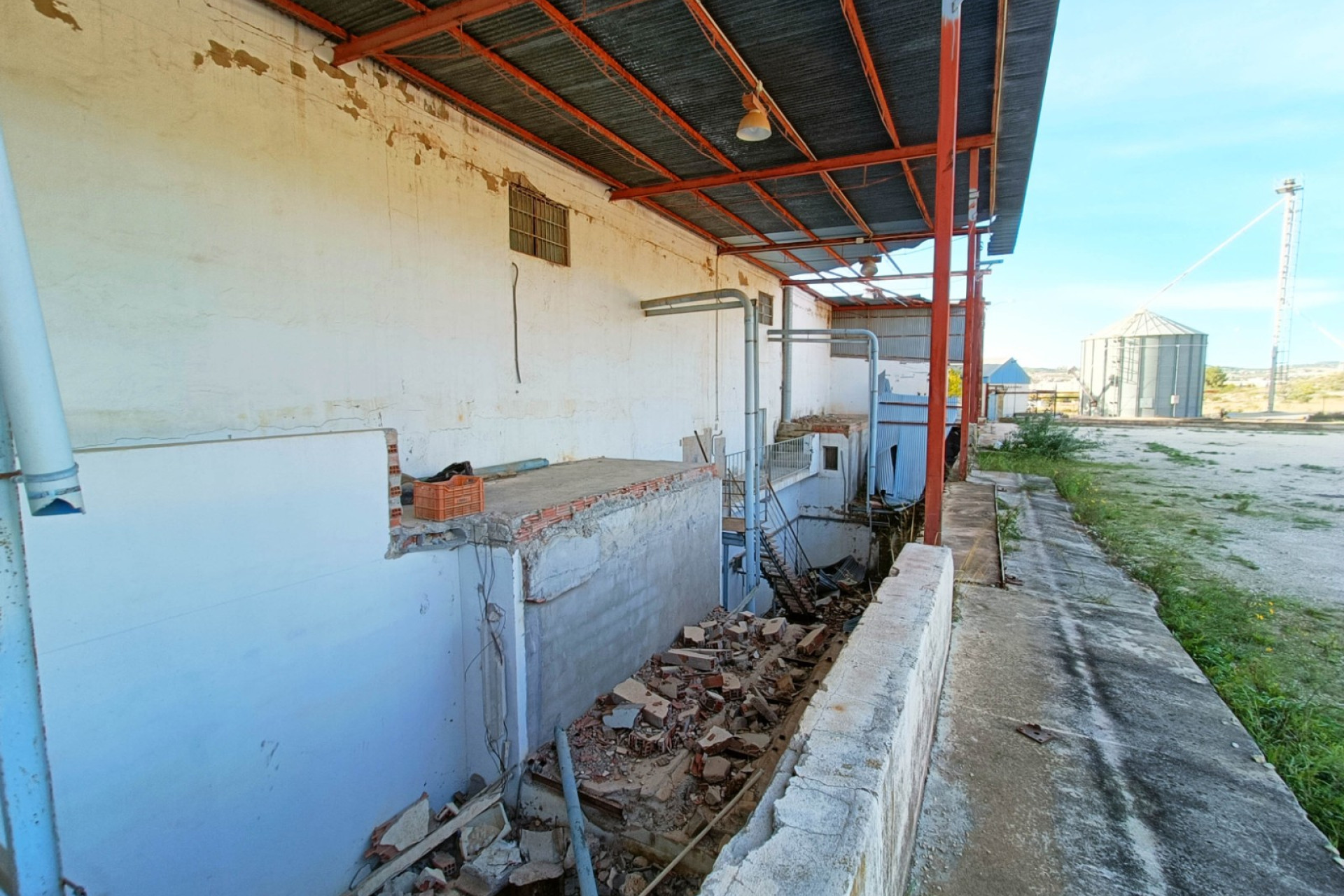 Revente - Local commercial -
Hondón de los Fráiles