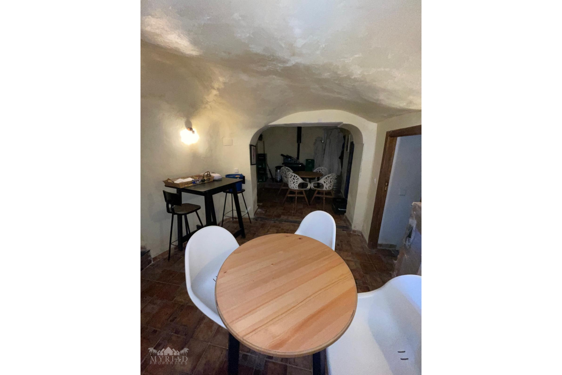 Revente - Local commercial -
Pinoso - Pinoso Alicante