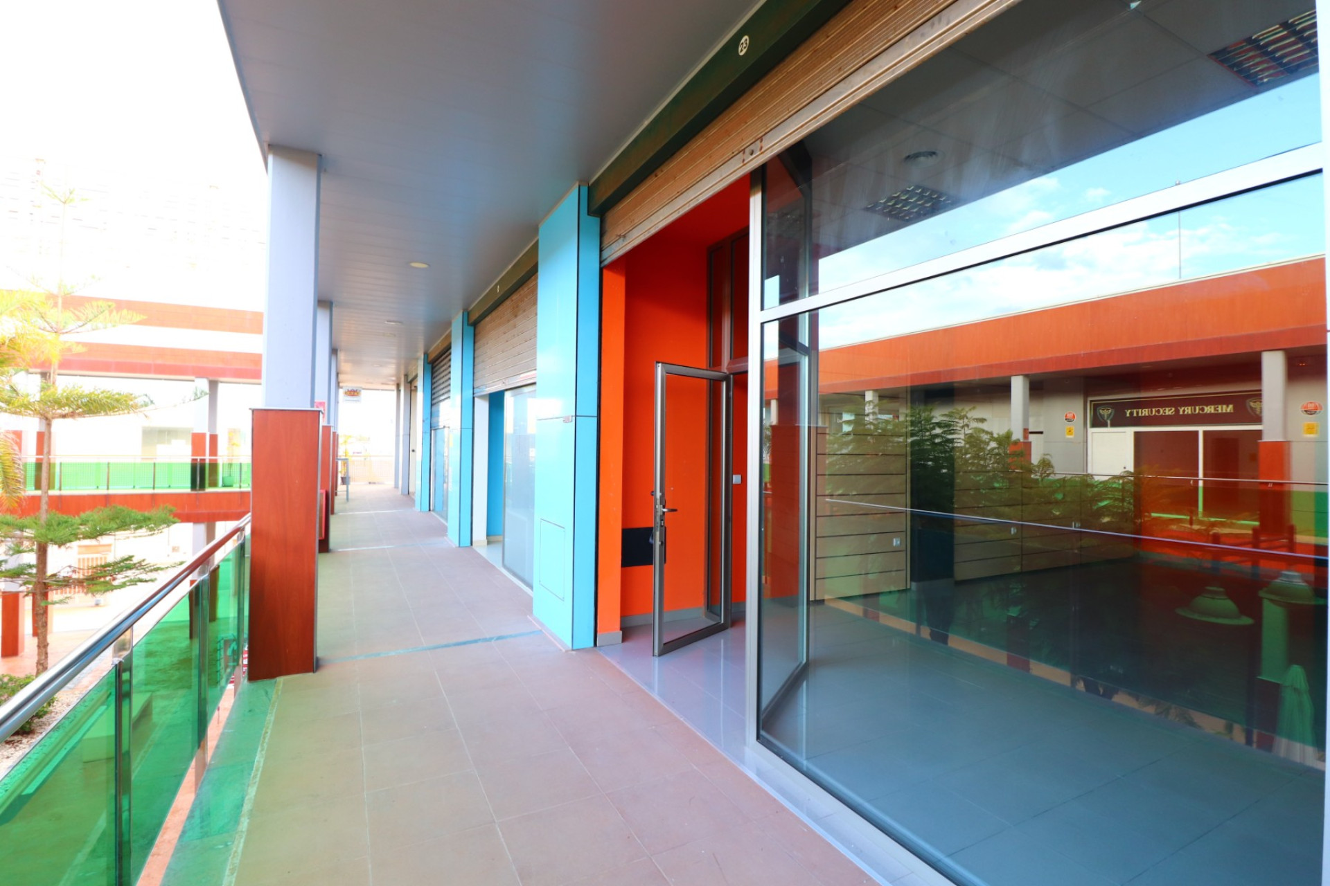 Revente - Local commercial -
San Fulgencio - Bahia de Las Dunas