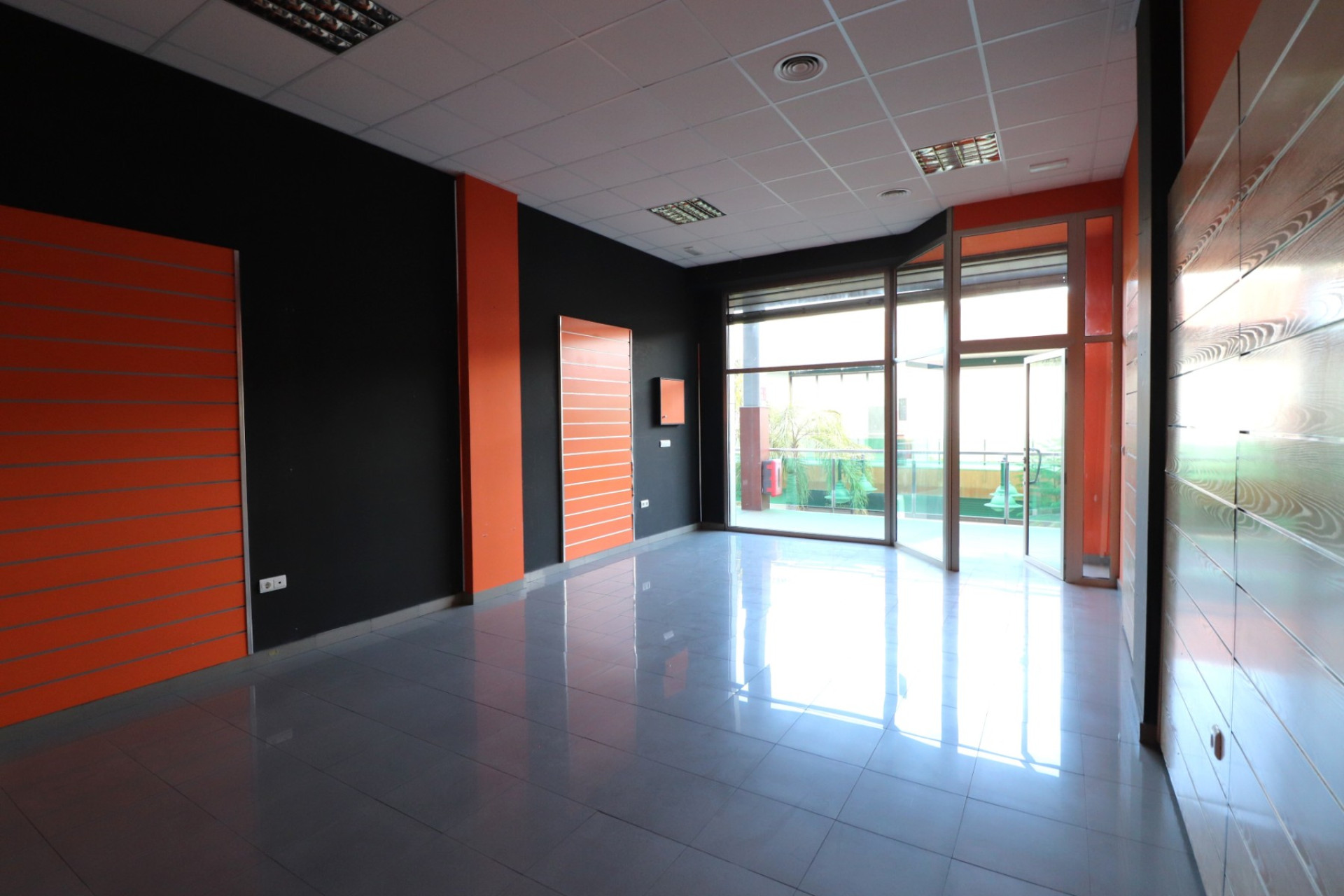 Revente - Local commercial -
San Fulgencio - Bahia de Las Dunas