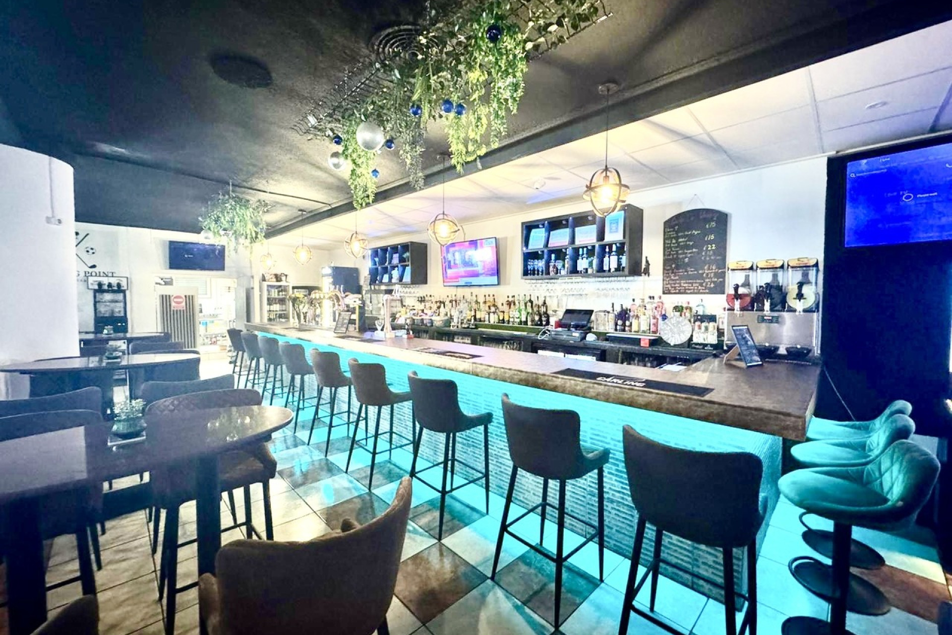 Revente - Local commercial -
San Miguel de Salinas