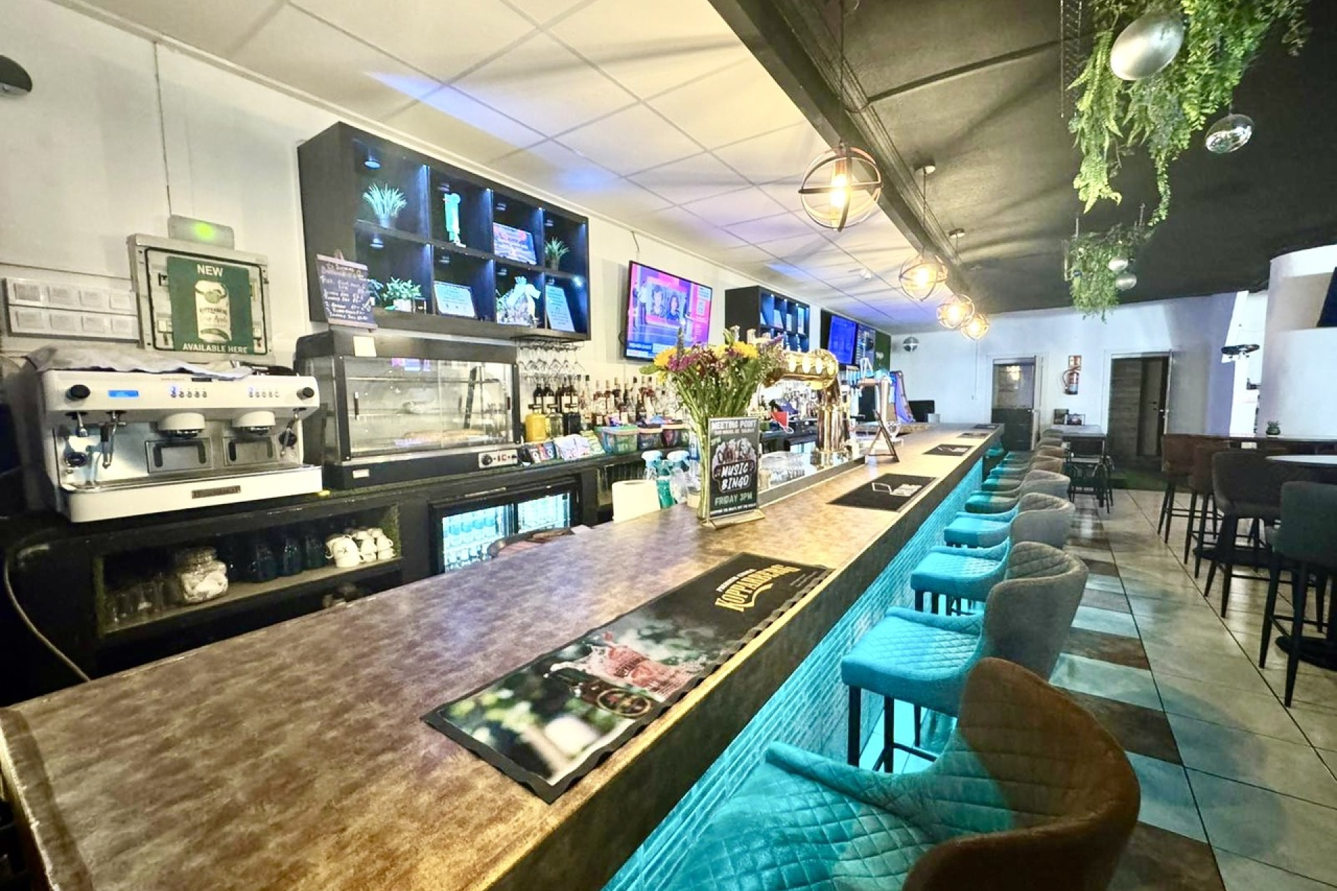 Revente - Local commercial -
San Miguel de Salinas