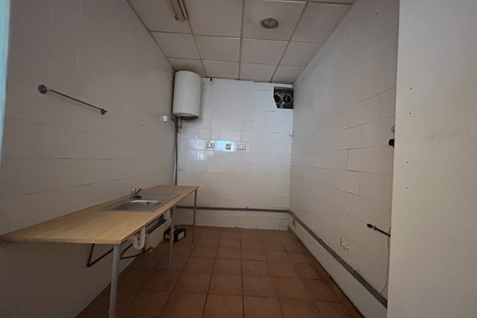 Revente - Local commercial -
Villamartín