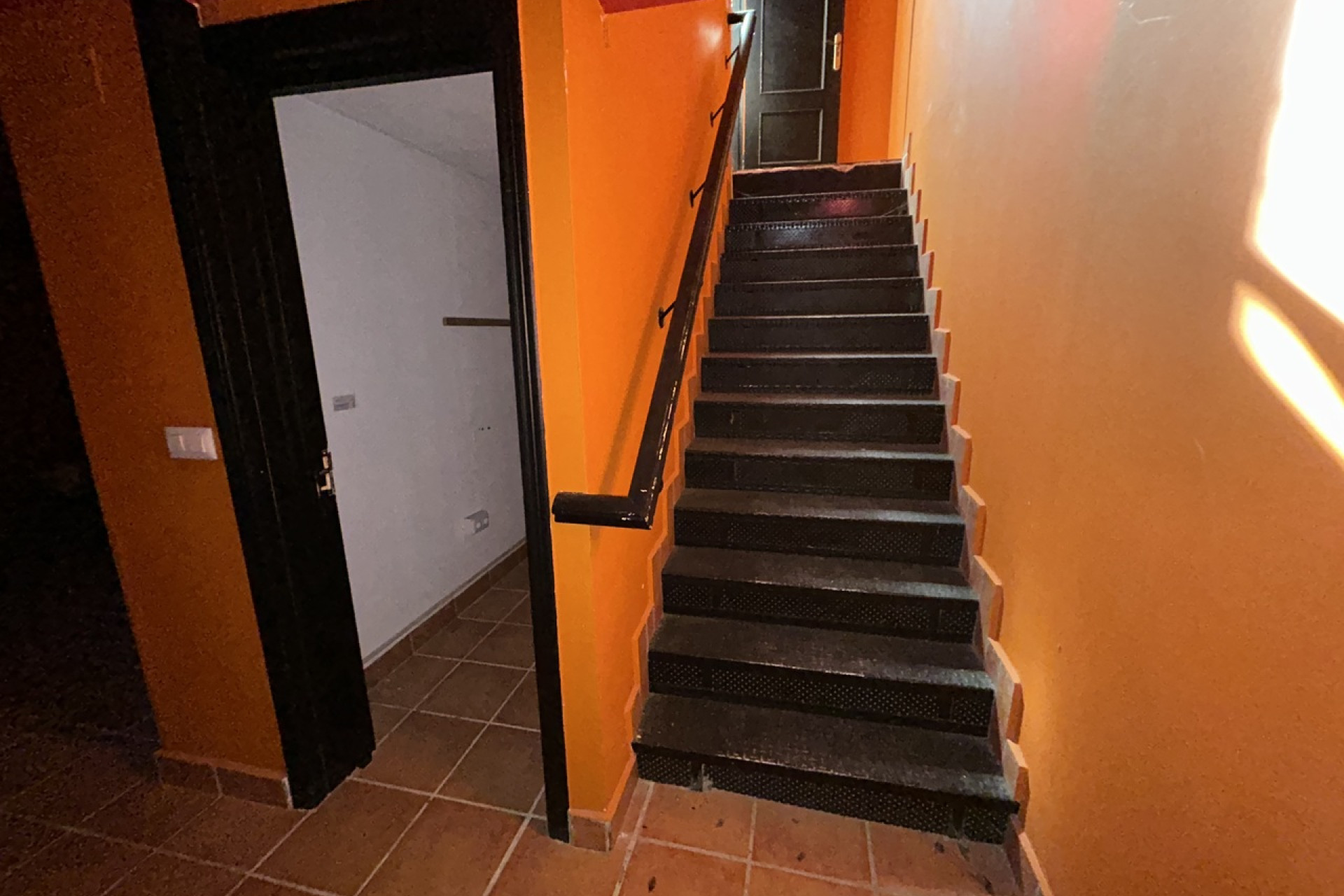 Revente - Local commercial -
Villamartín