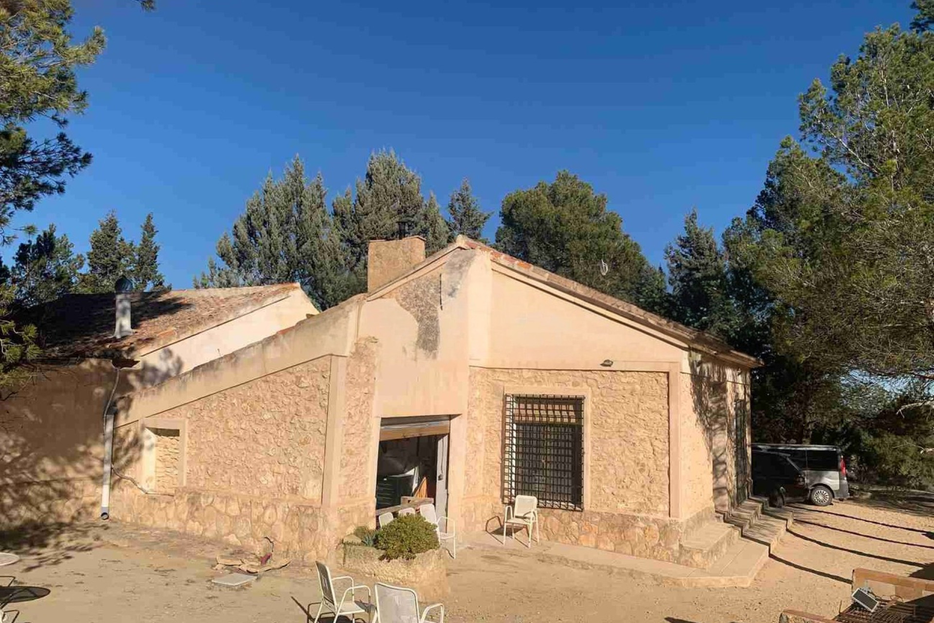 Revente - Maison de campagne -
Almansa