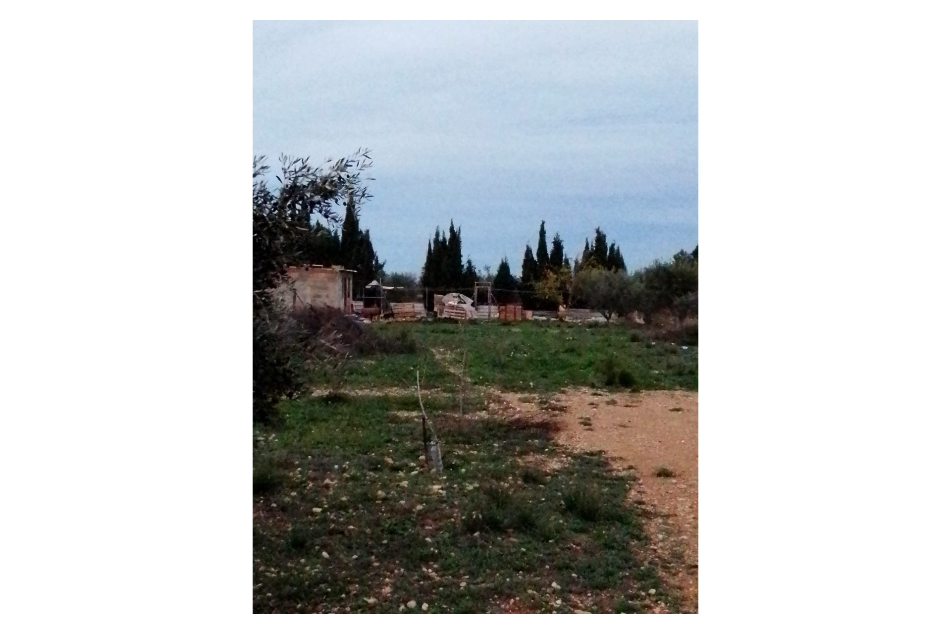 Revente - Maison de campagne -
Caudete