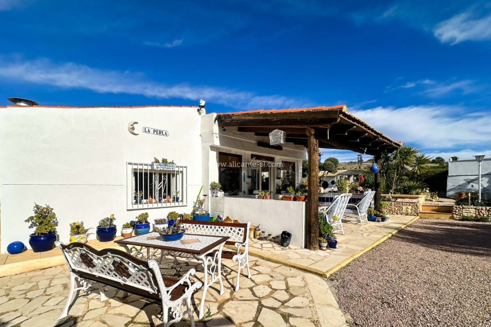 Revente - Maison de campagne -
Hondón de las Nieves - HONDON DE LAS NIEVES