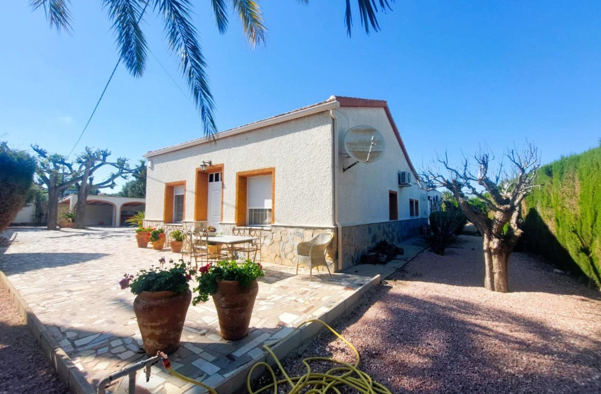 Revente - Maison de campagne -
La Marina - Costa Blanca