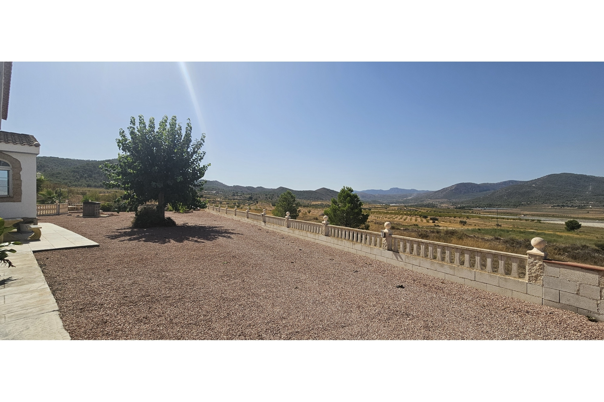 Revente - Maison de campagne -
Mon&oacute;var - Monovar