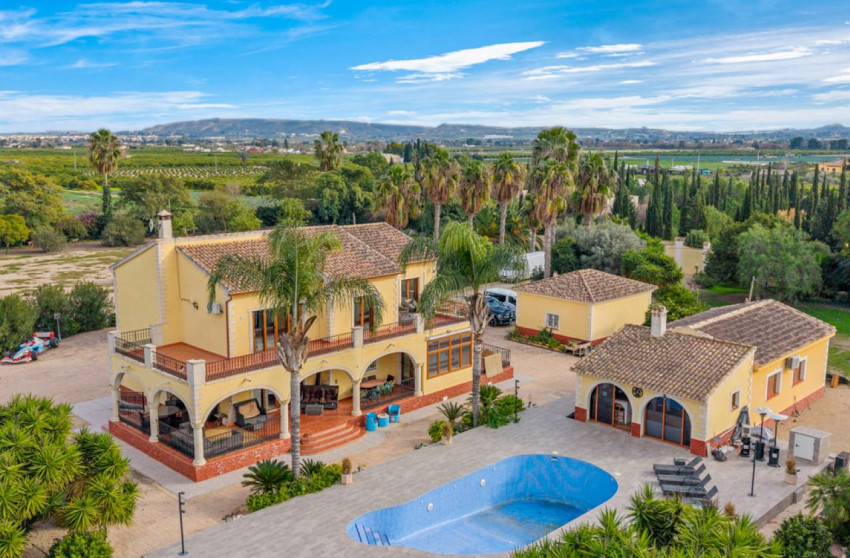 Revente - Maison de campagne -
Orihuela