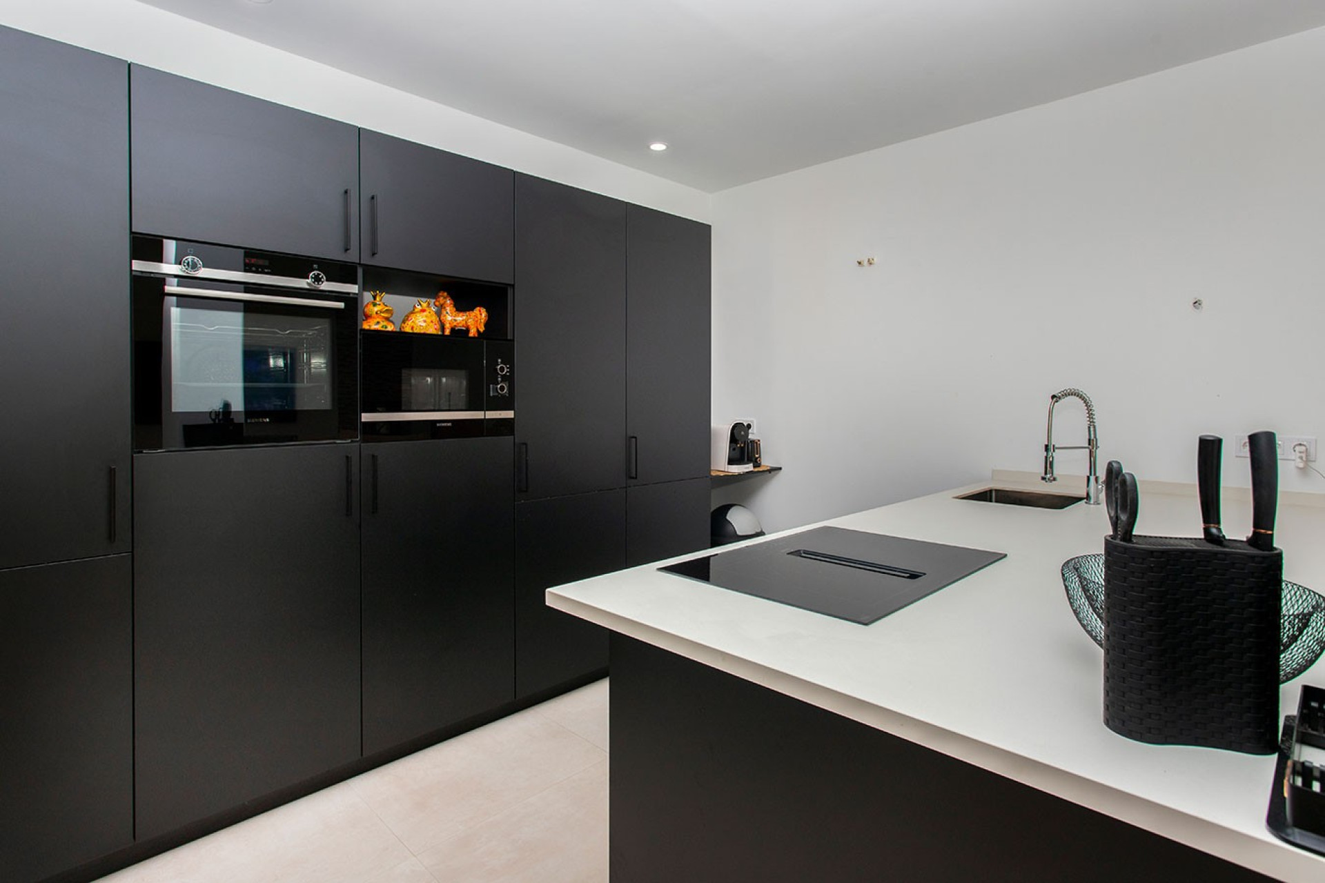 Revente - Maison de campagne -
Pinoso - Campo