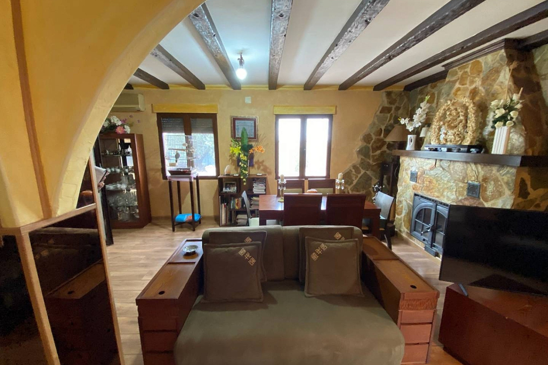 Revente - Maison de campagne -
Sax