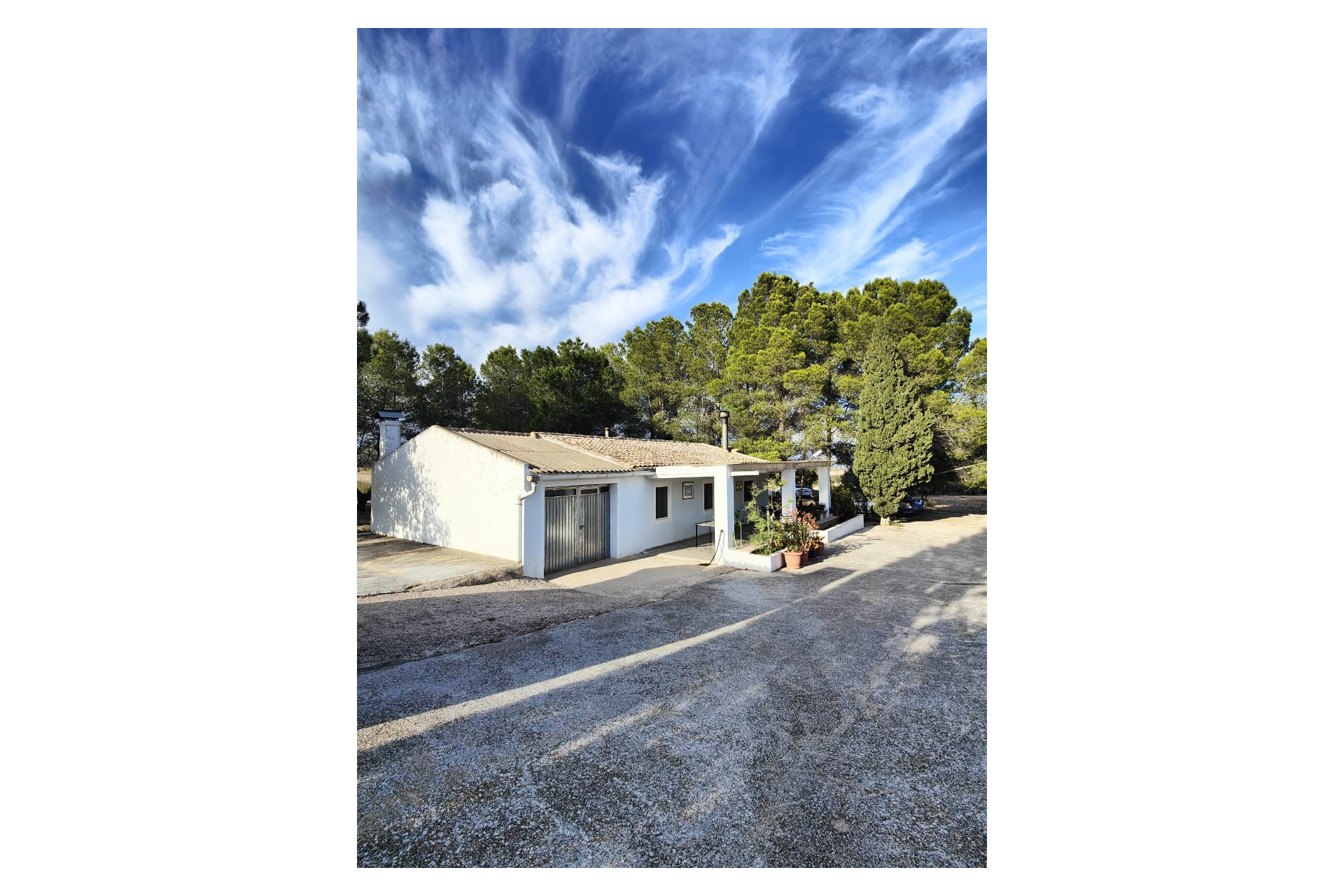 Revente - Maison de campagne -
Yecla - Inland