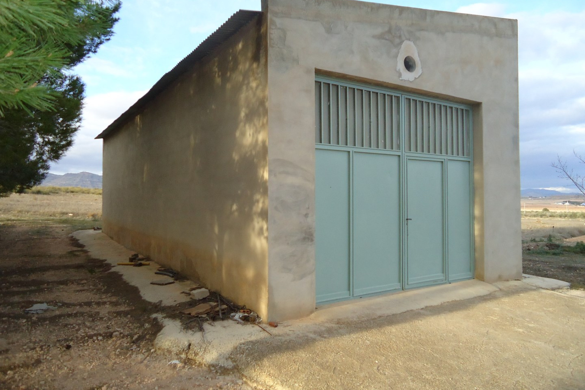 Revente - Maison de campagne -
Yecla - Inland