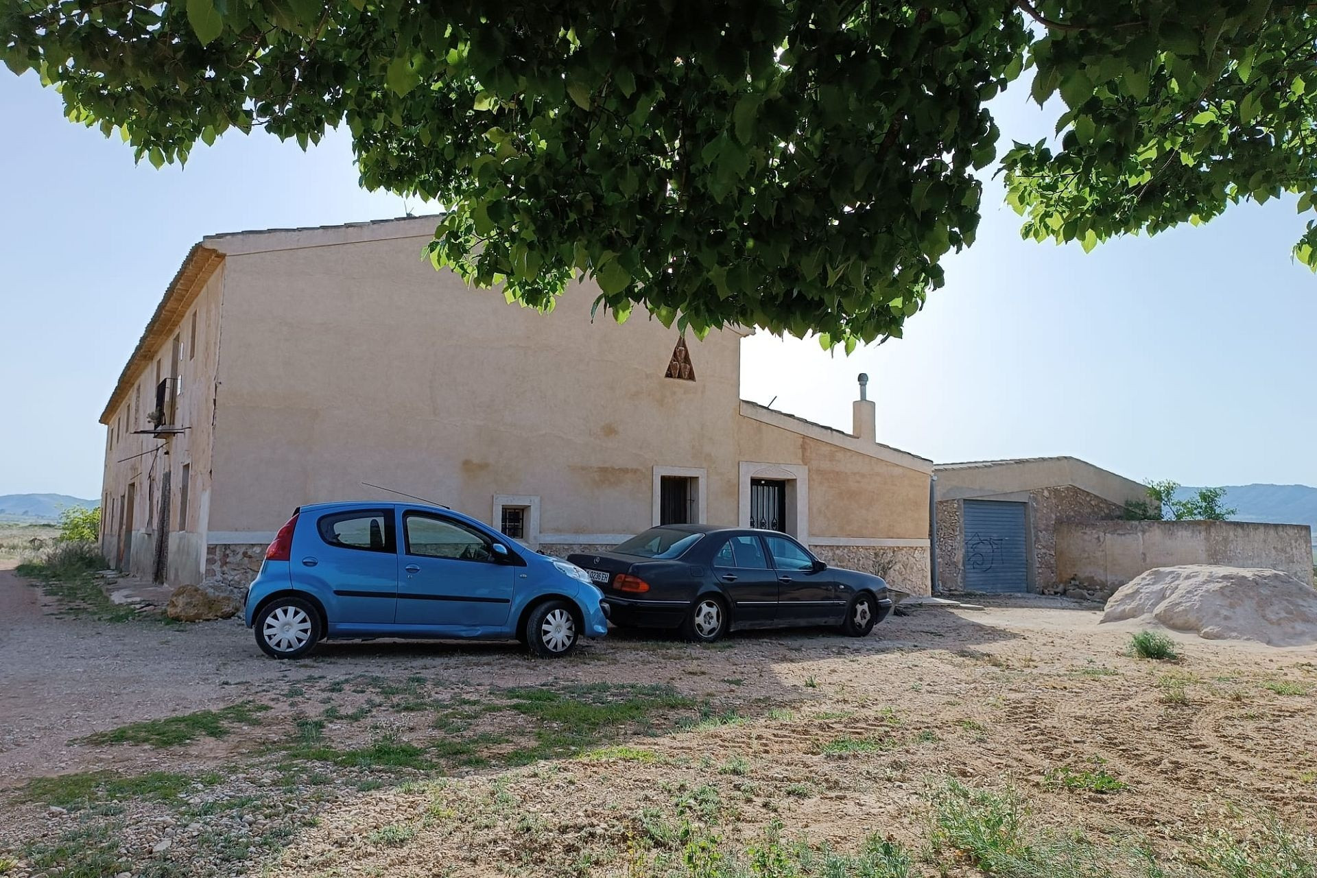 Revente - Maison de campagne -
Yecla