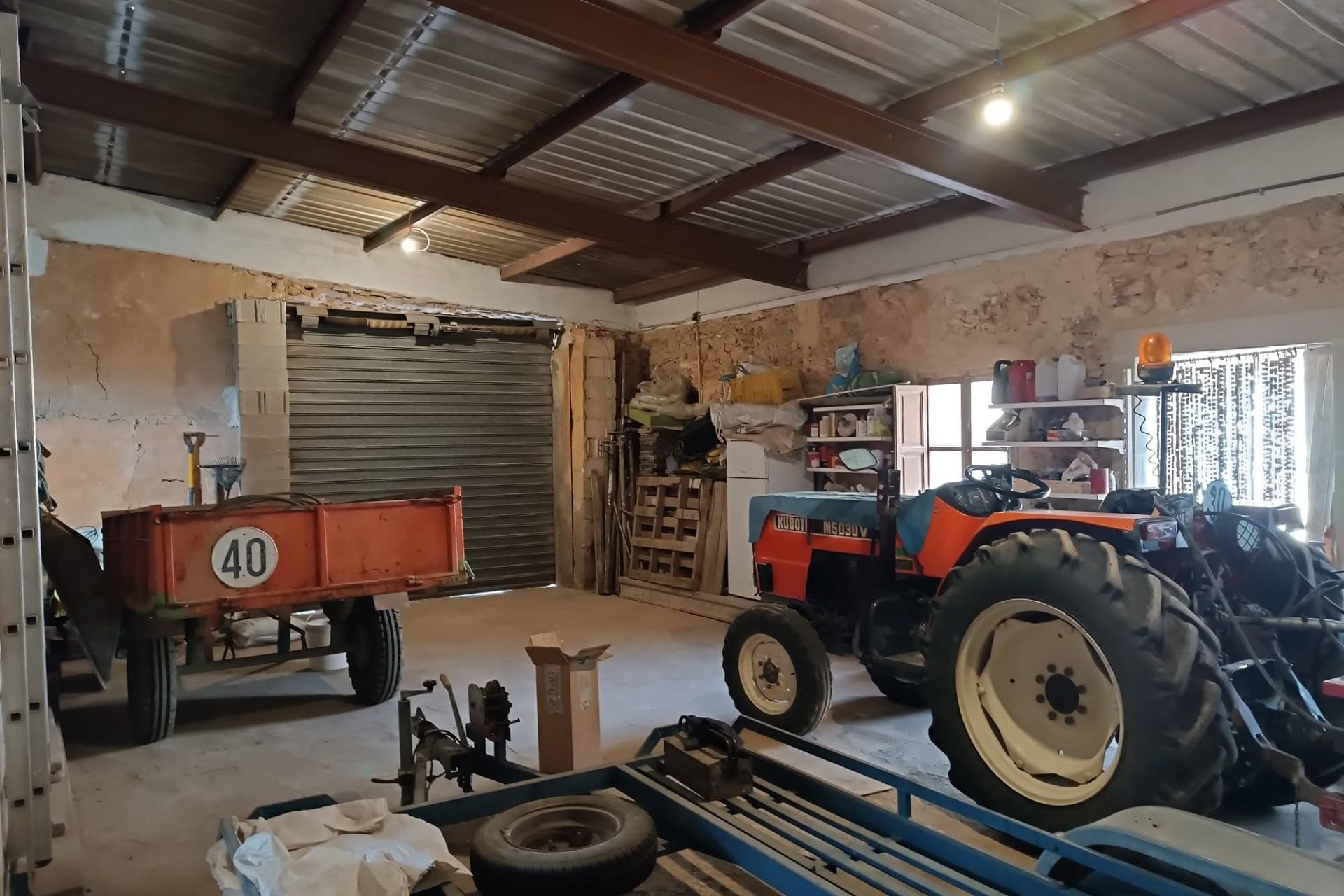 Revente - Maison de campagne -
Yecla