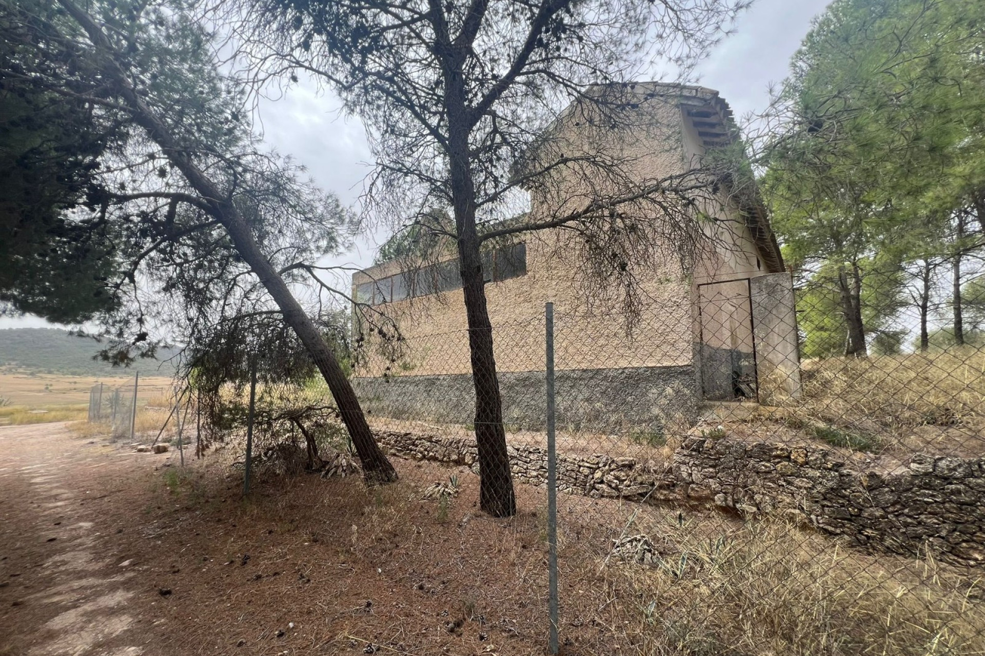 Revente - Maison de campagne -
Yecla