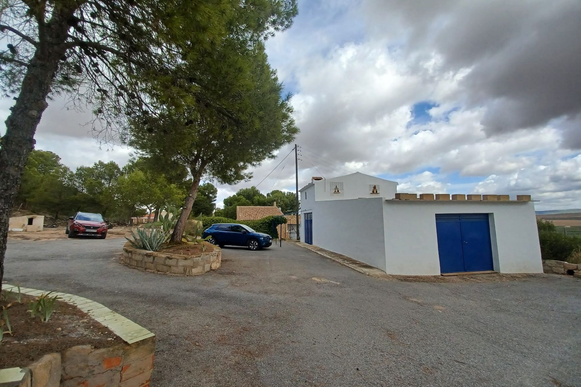 Revente - Maison de campagne -
Yecla