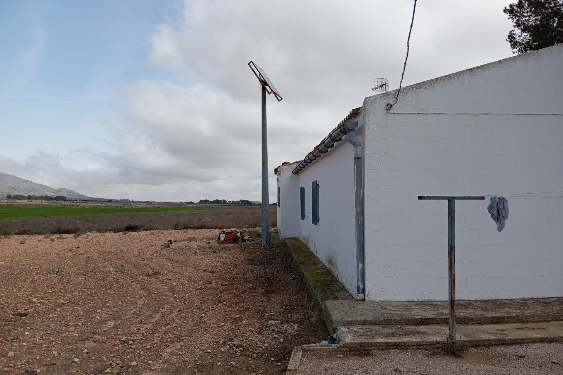 Revente - Maison de campagne -
Yecla