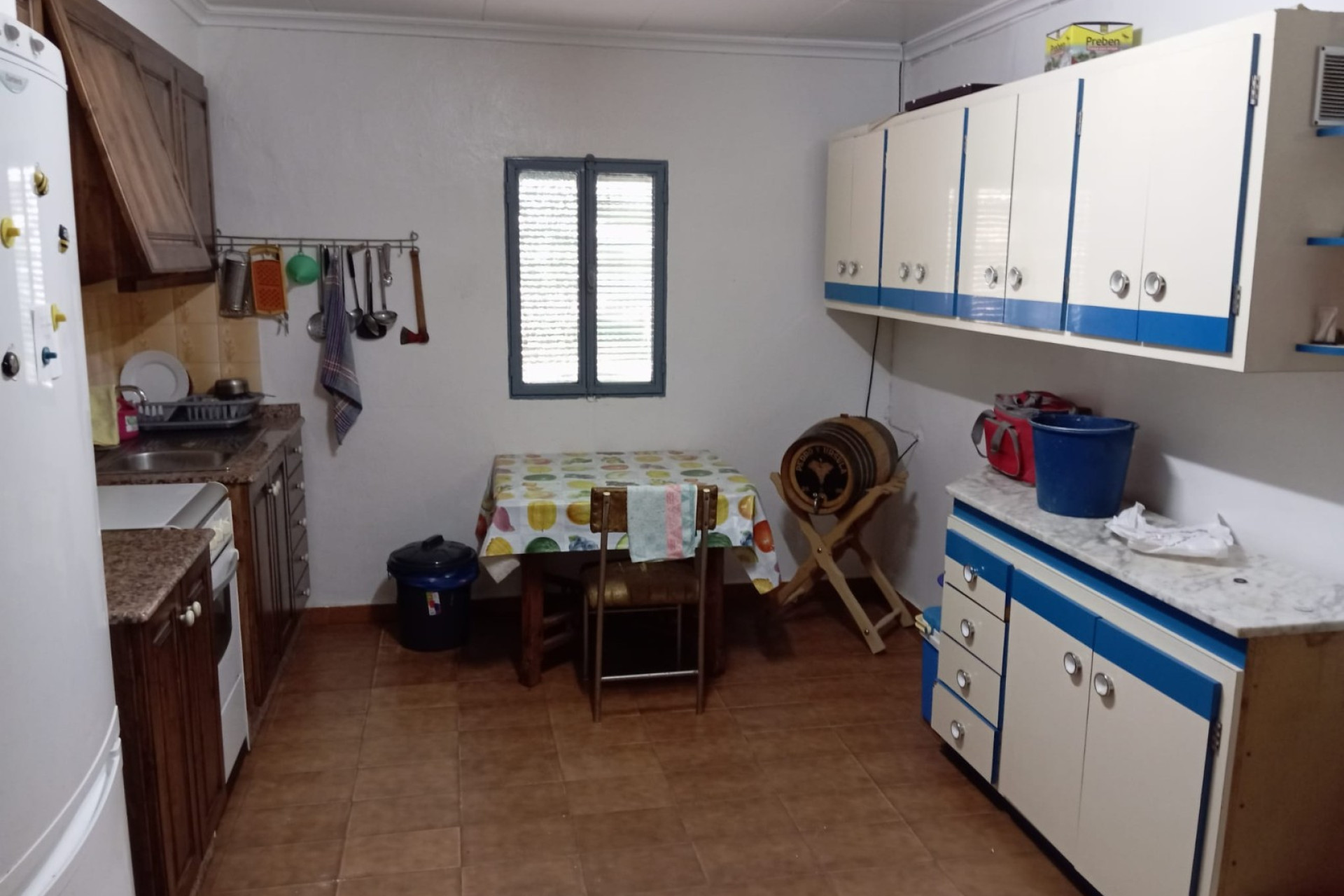 Revente - Maison de campagne -
Yecla