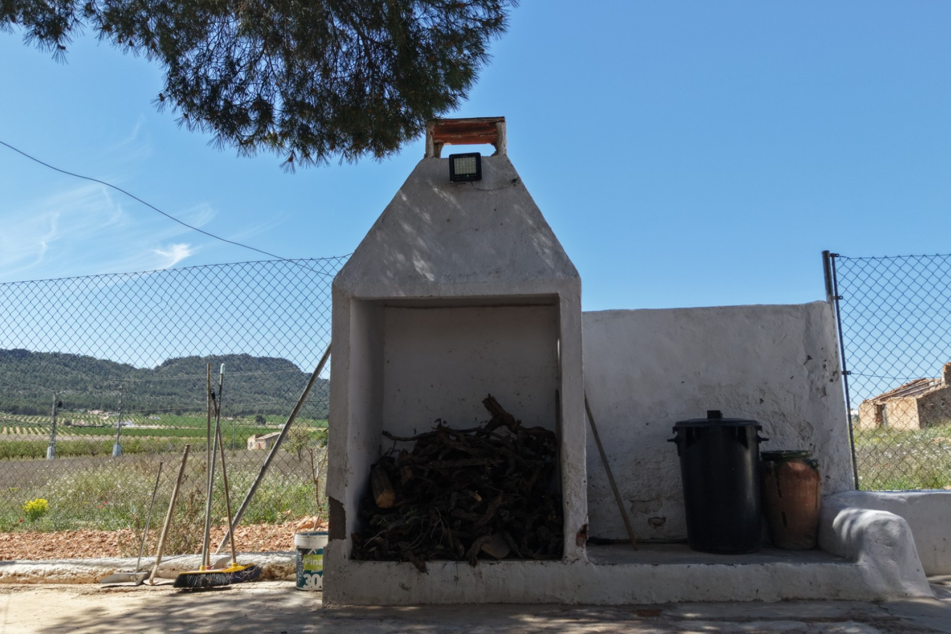 Revente - Maison de campagne -
Yecla