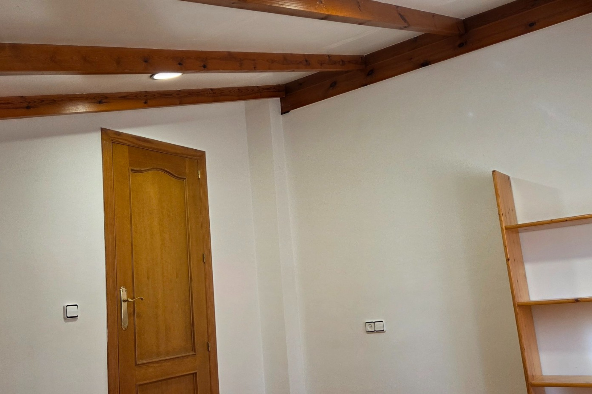 Revente - Maison de campagne -
Yecla