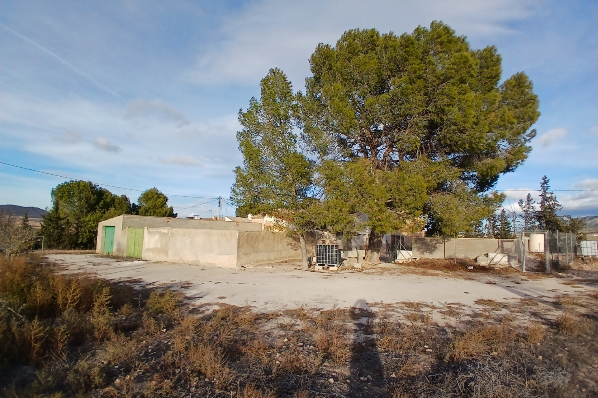 Revente - Maison de campagne -
Yecla