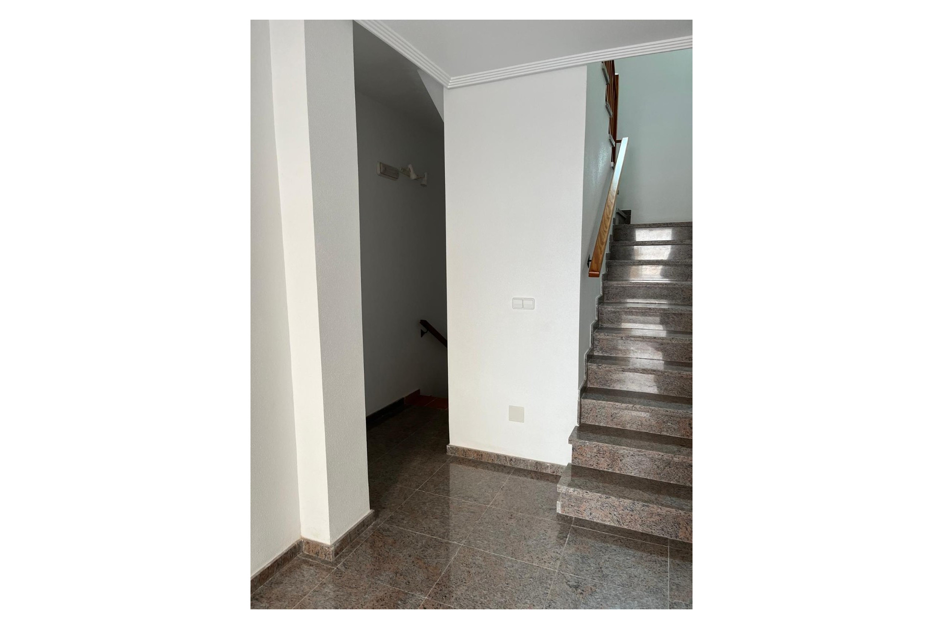 Revente - Maison mitoyenne -
Abanilla - AbanillaMurciaSpain