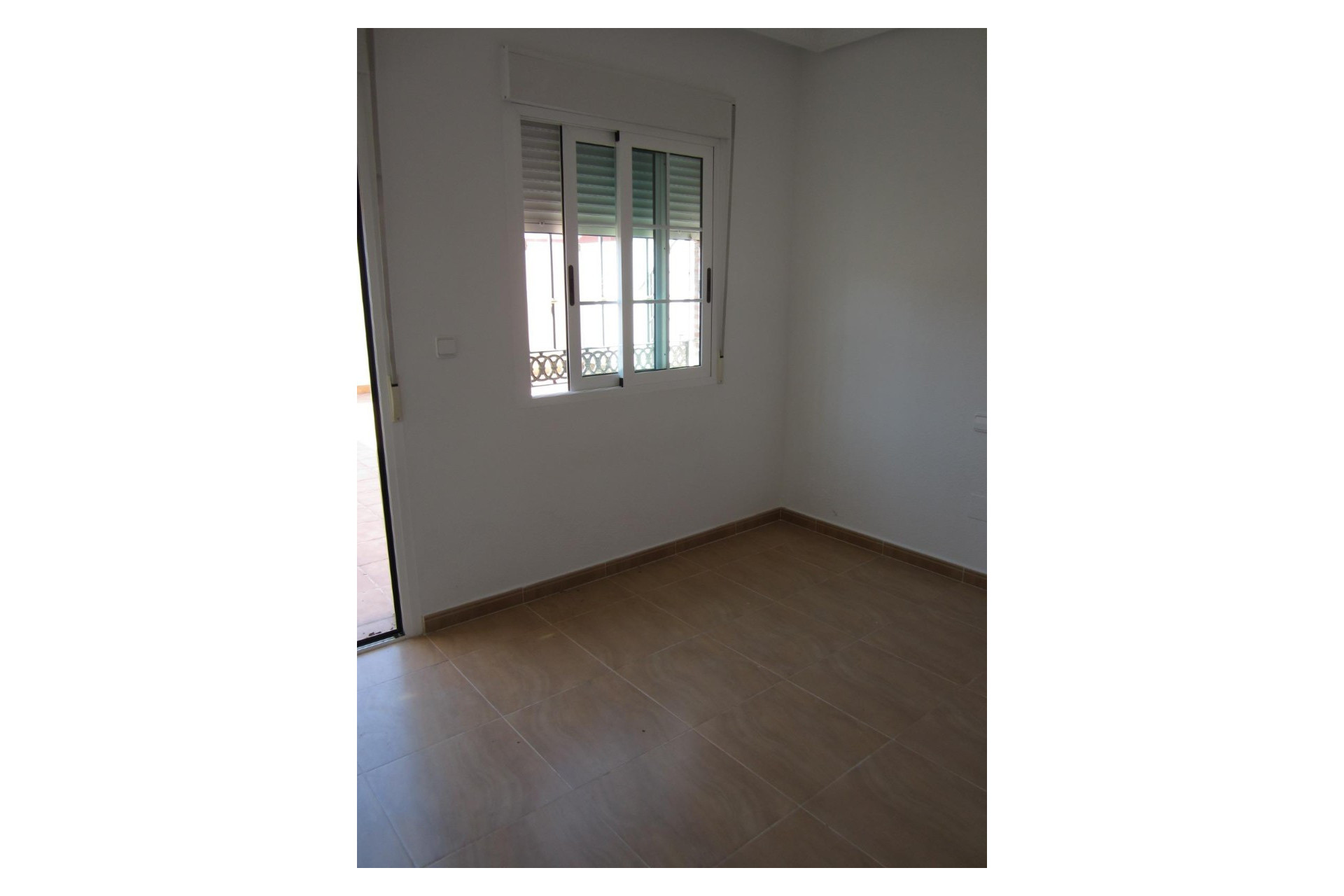 Revente - Maison mitoyenne -
Abanilla - AbanillaMurciaSpain