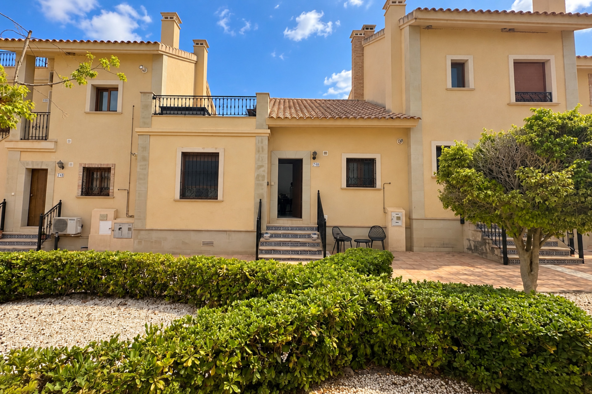 Revente - Maison mitoyenne -
Algorfa - Inland
