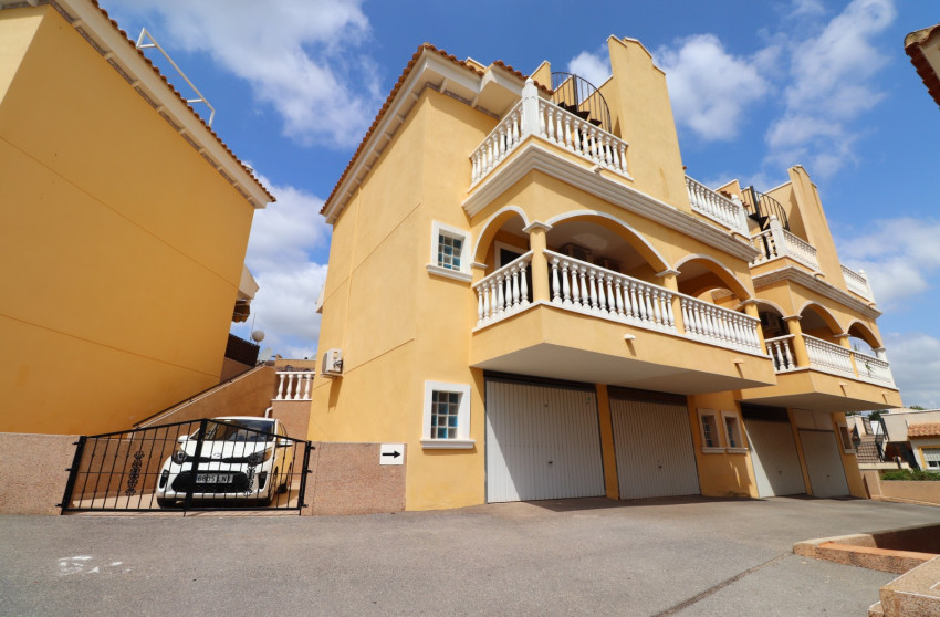 Revente - Maison mitoyenne -
Algorfa - Montemar
