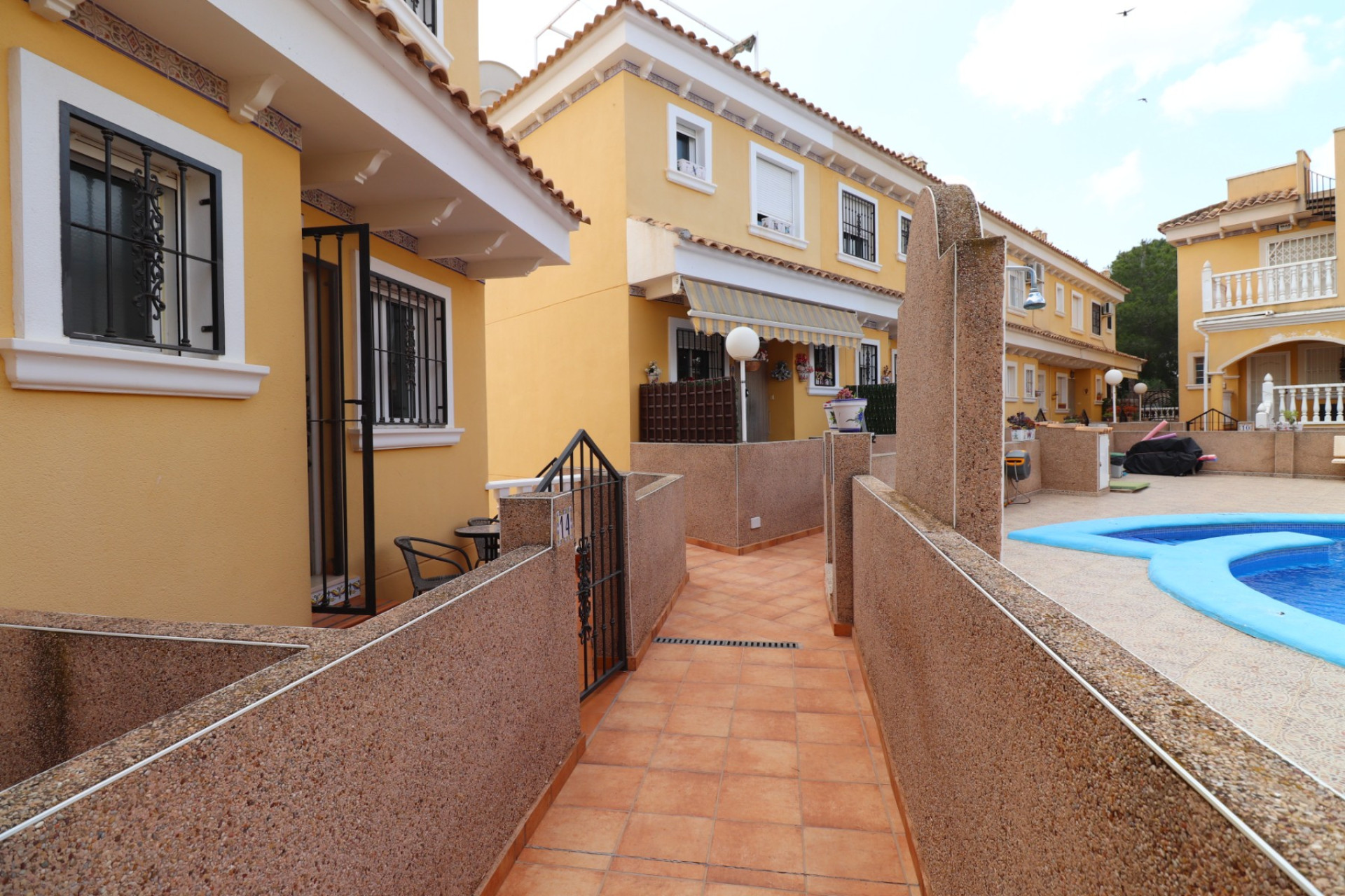 Revente - Maison mitoyenne -
Algorfa - Montemar