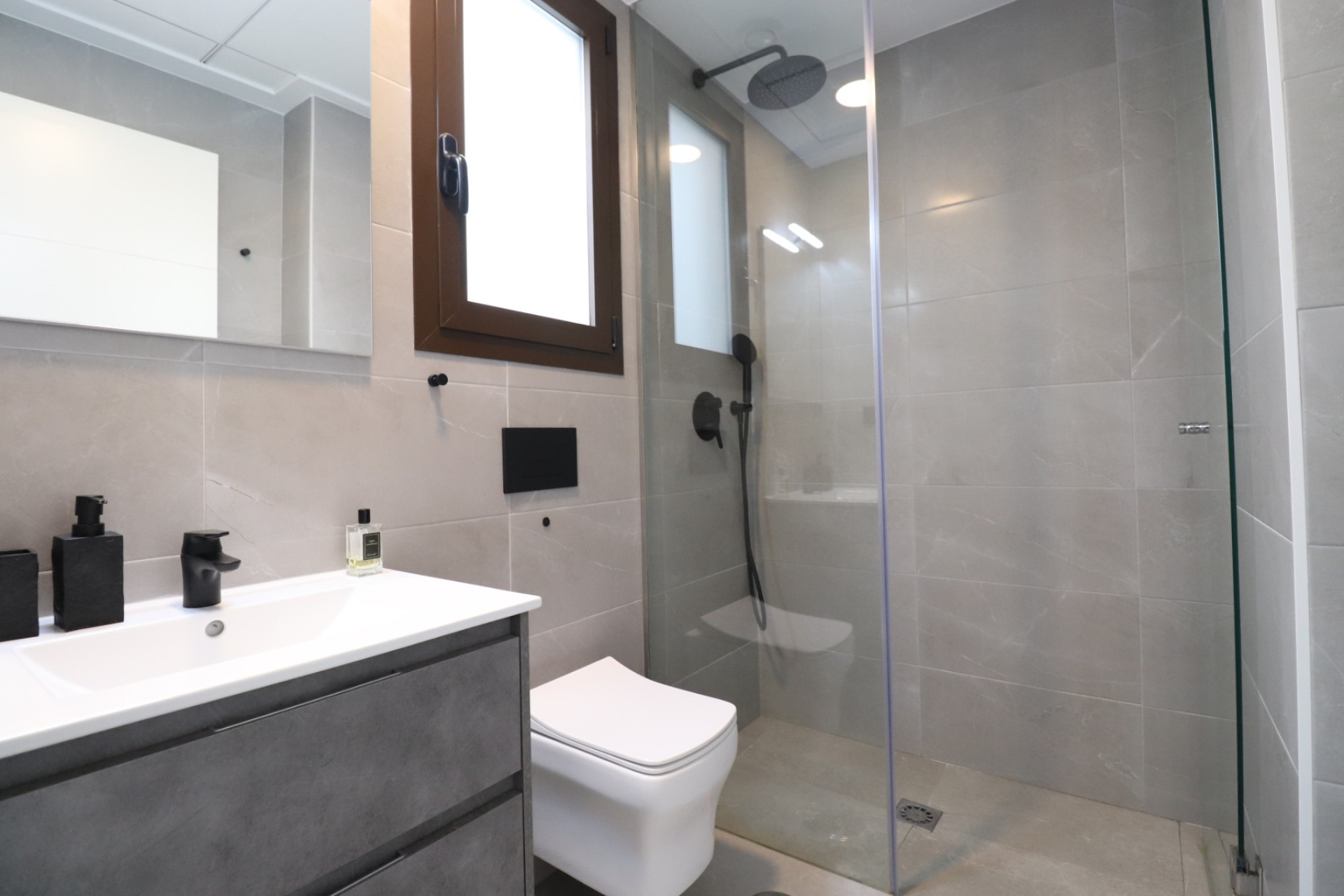 Revente - Maison mitoyenne -
Benijofar - Benijofar - Village