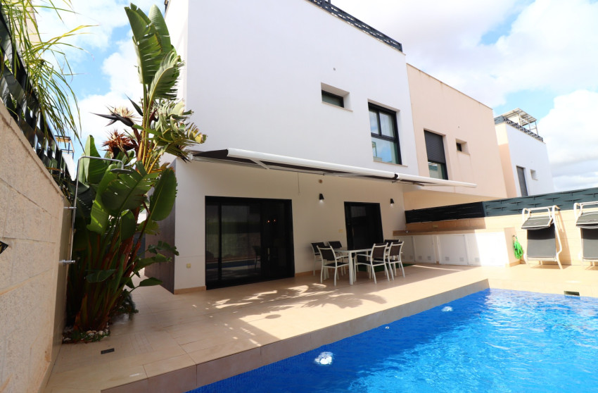 Revente - Maison mitoyenne -
Benijofar - Benijofar - Village
