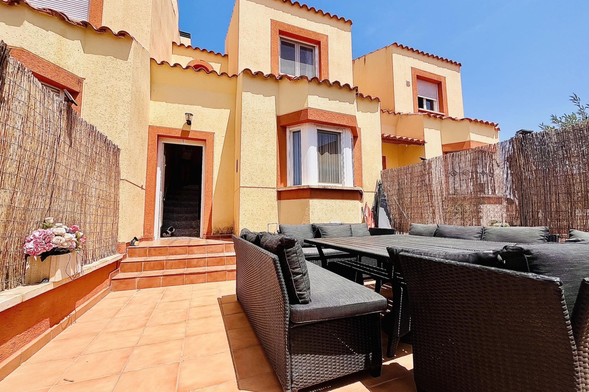 Revente - Maison mitoyenne -
Cabo Roig
