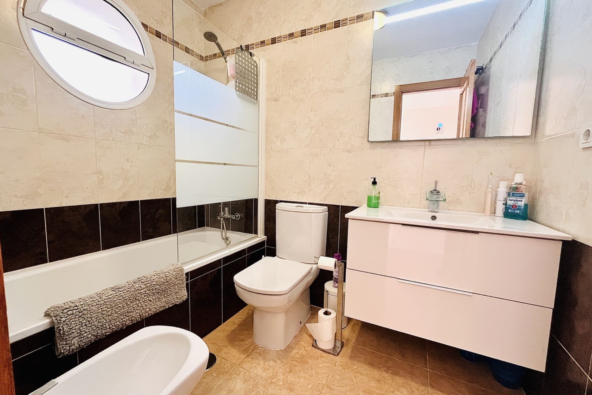 Revente - Maison mitoyenne -
Cabo Roig