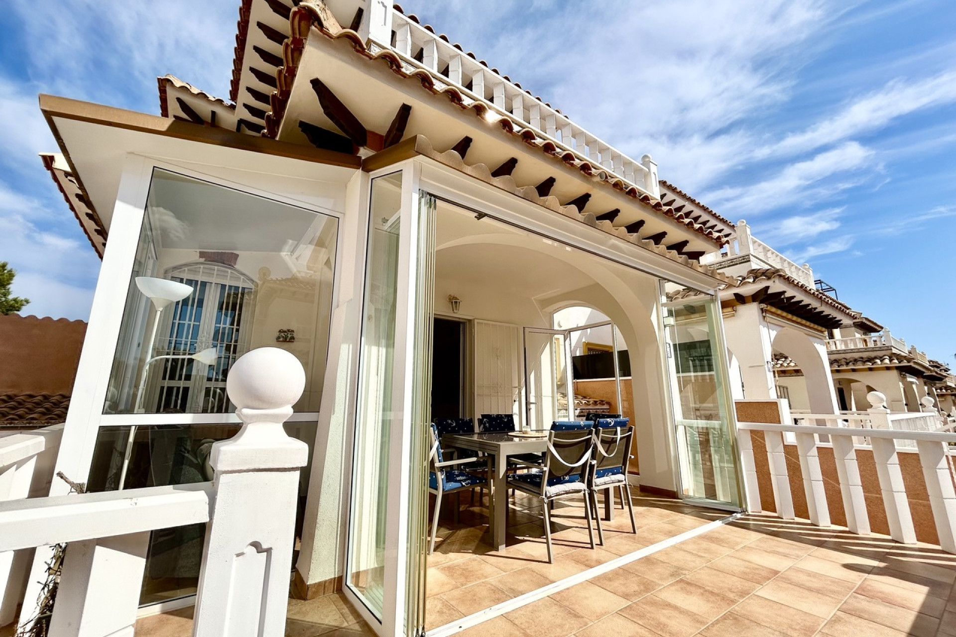 Revente - Maison mitoyenne -
Cabo Roig
