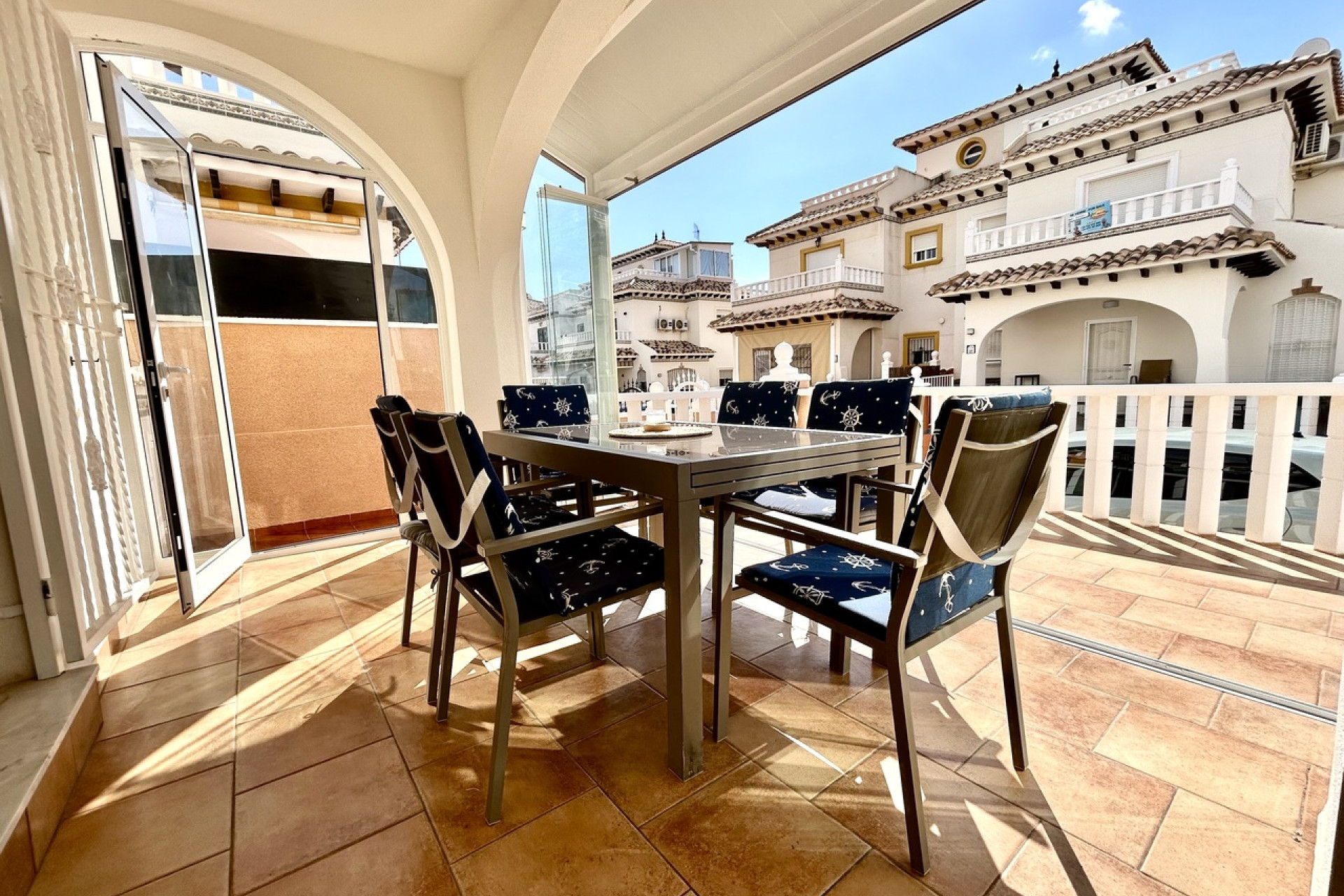 Revente - Maison mitoyenne -
Cabo Roig