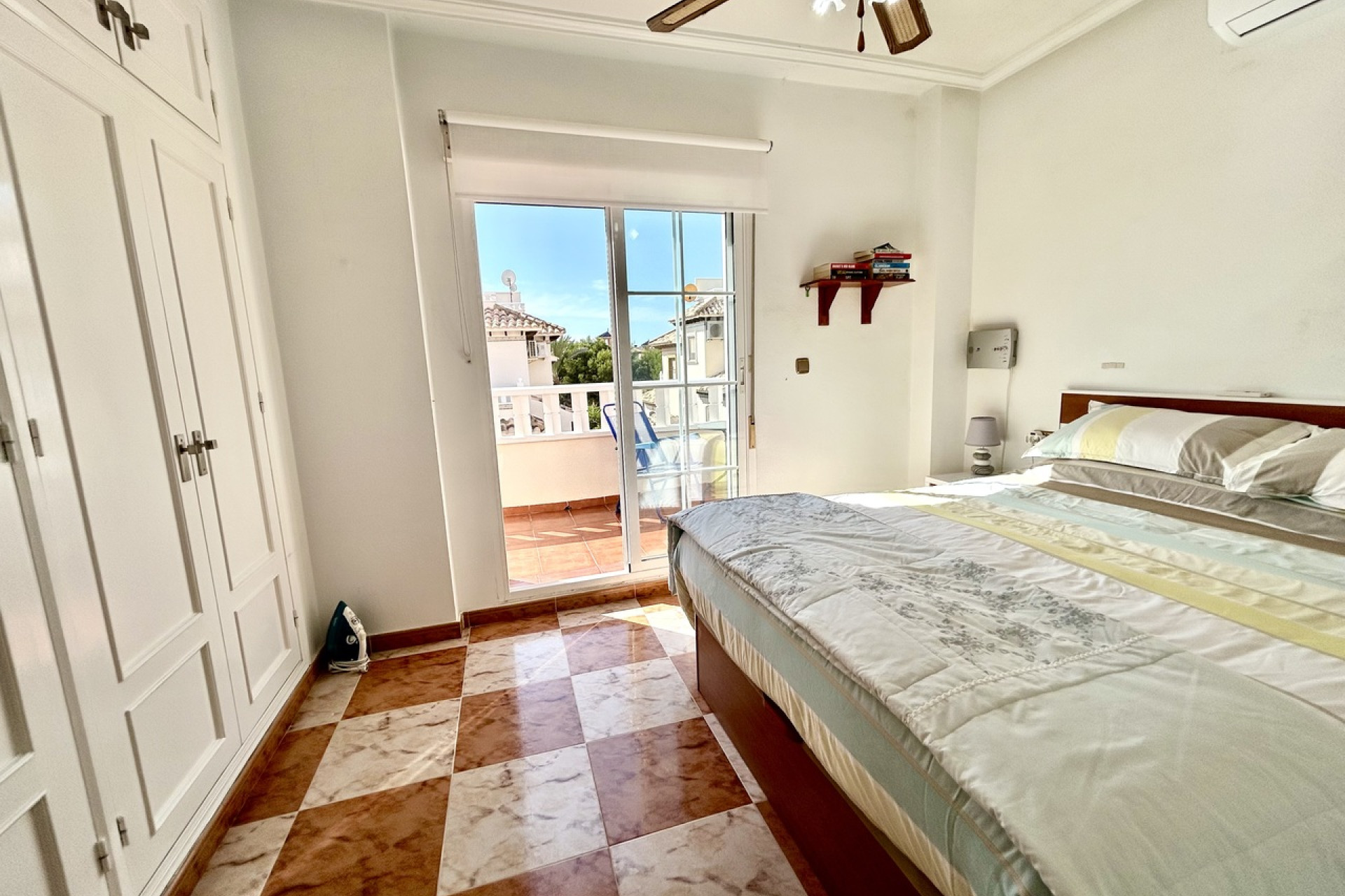 Revente - Maison mitoyenne -
Cabo Roig