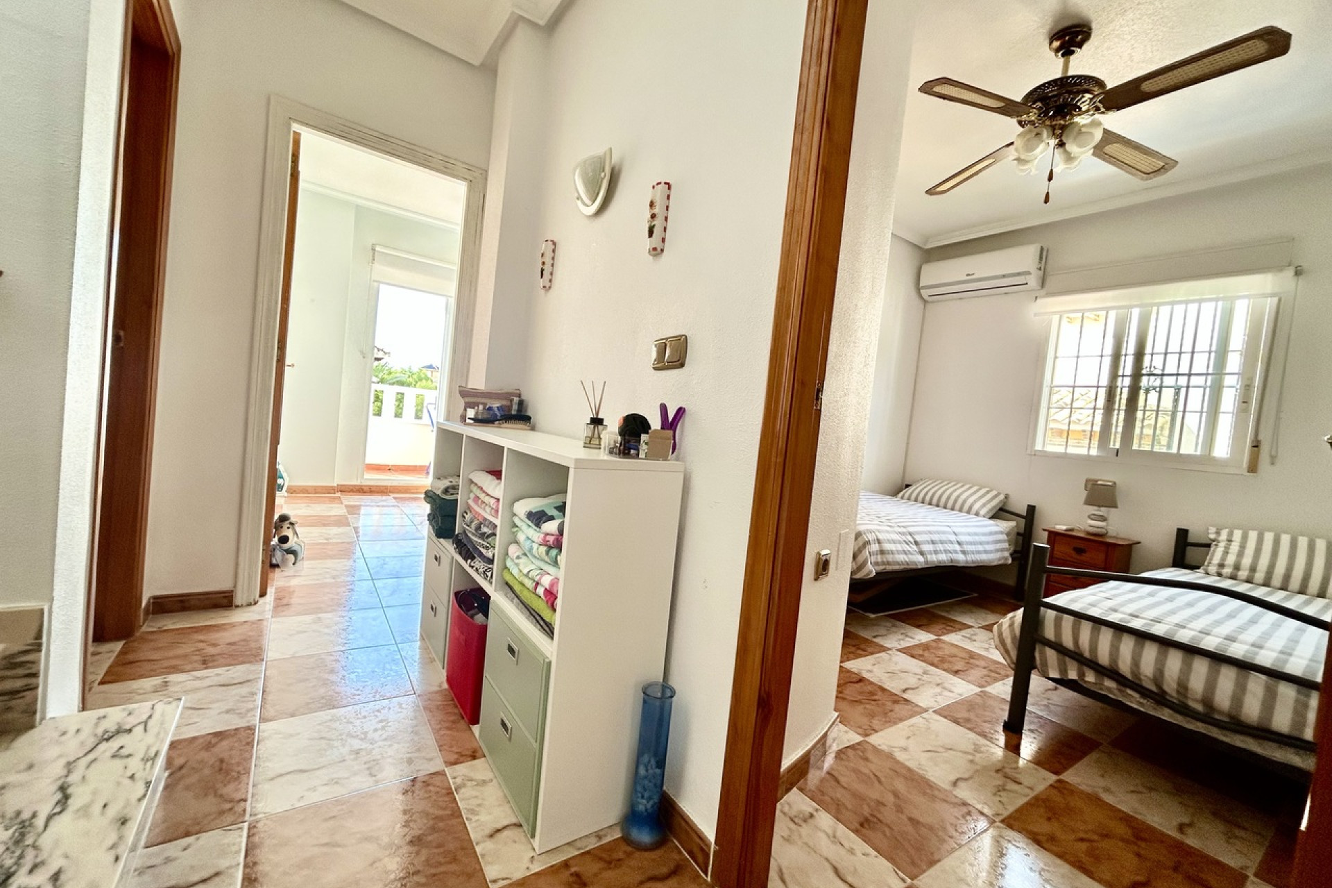 Revente - Maison mitoyenne -
Cabo Roig