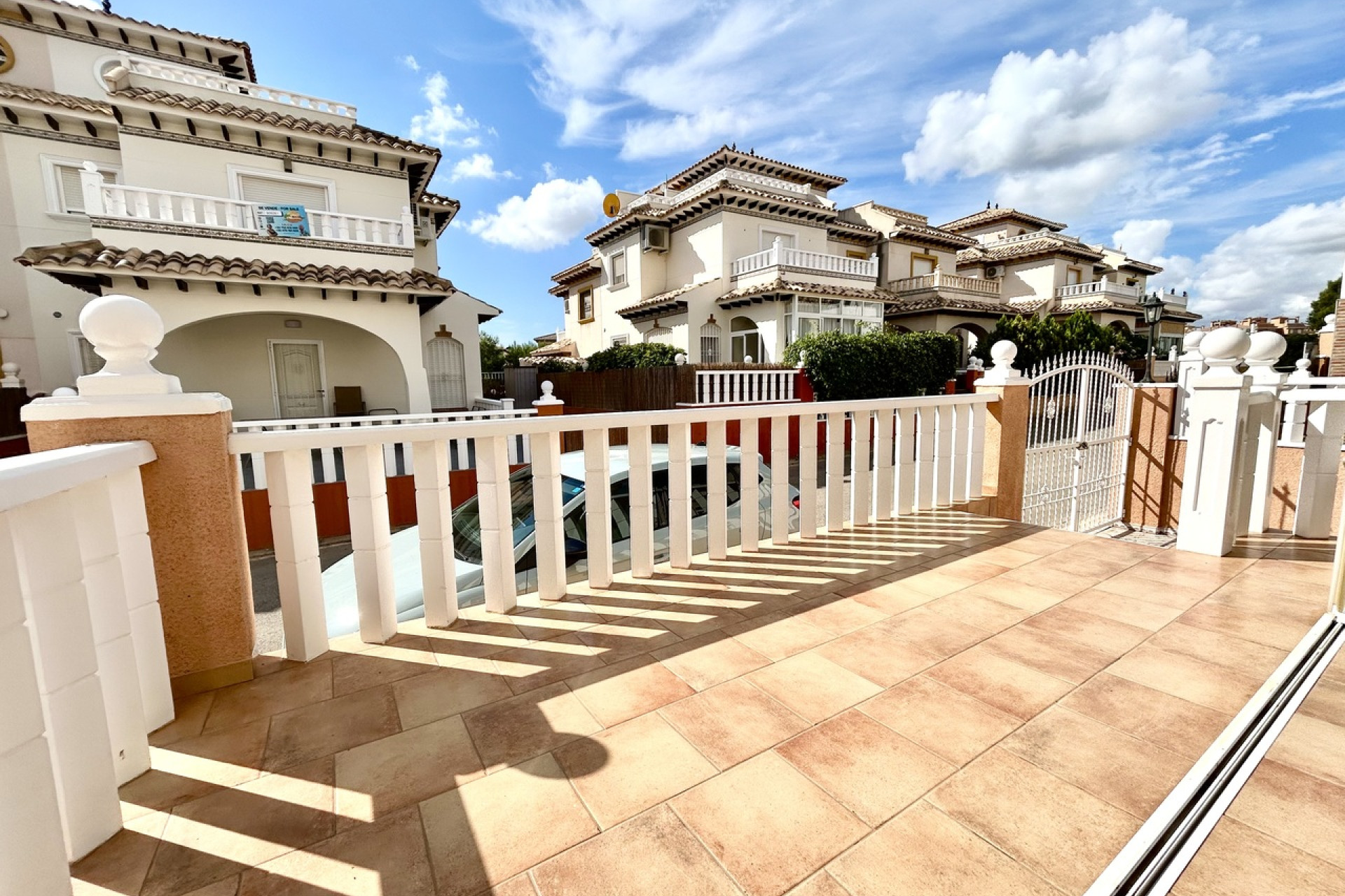 Revente - Maison mitoyenne -
Cabo Roig