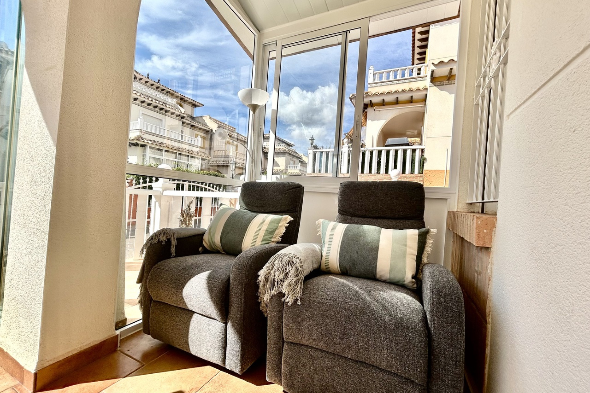 Revente - Maison mitoyenne -
Cabo Roig