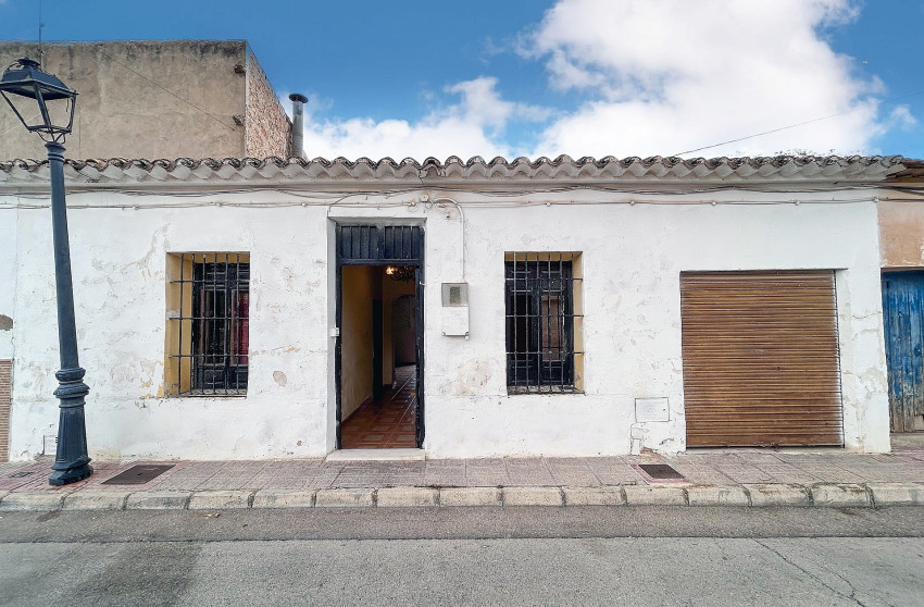 Revente - Maison mitoyenne -
Canada De La Lena