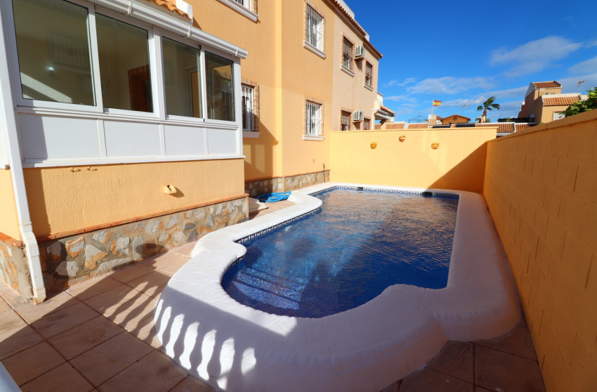 Revente - Maison mitoyenne -
Ciudad Quesada - Lo Marabu