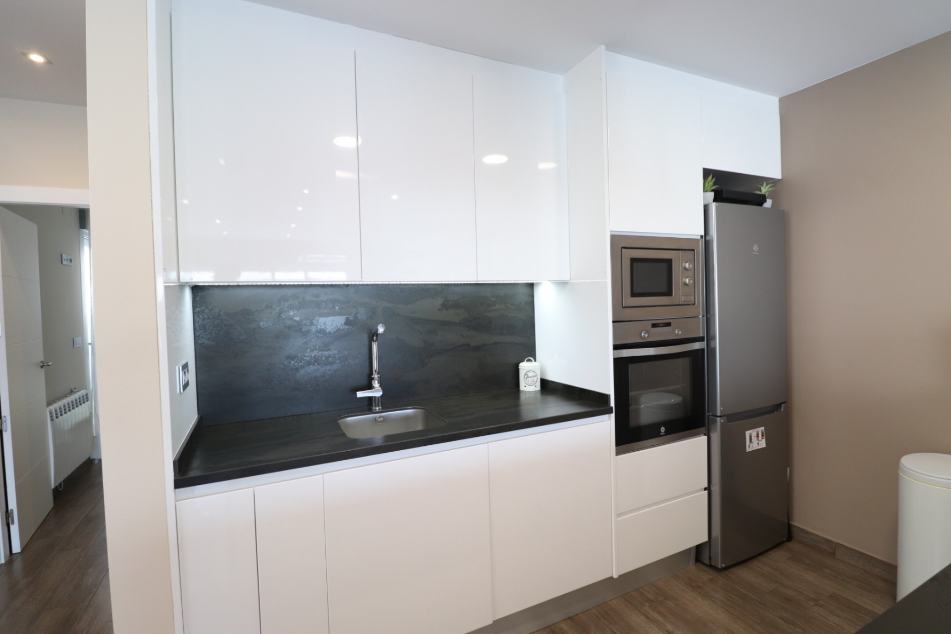 Revente - Maison mitoyenne -
Daya Vieja - Daya Vieja - Town