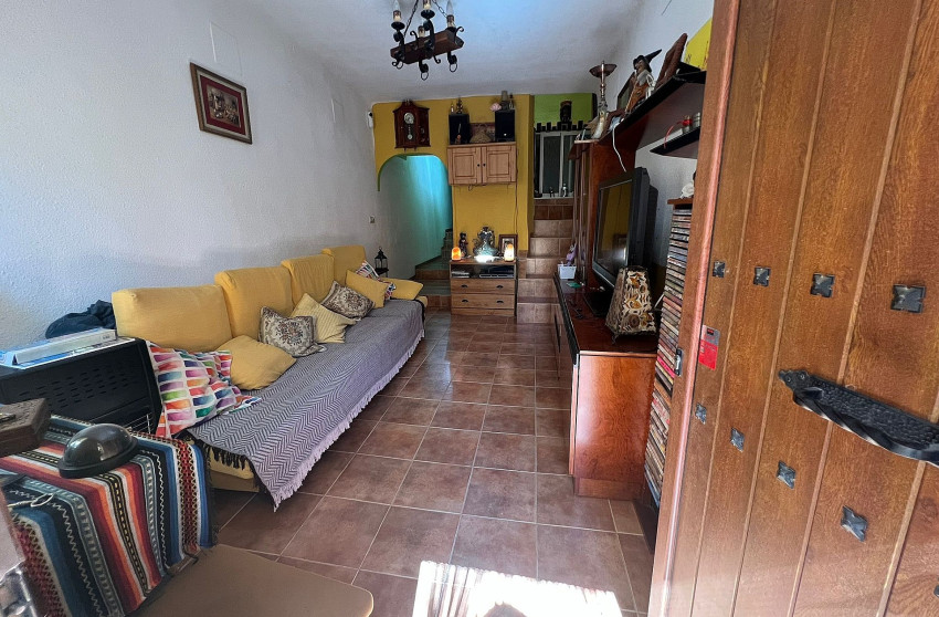 Revente - Maison mitoyenne -
Elche de la Sierra